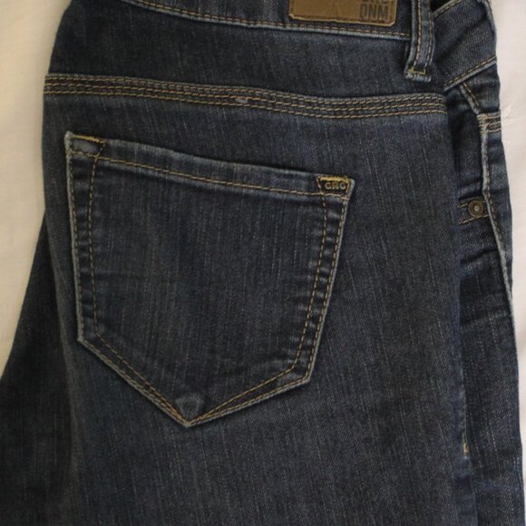 Jeans  -038 - Picture 4 of 4